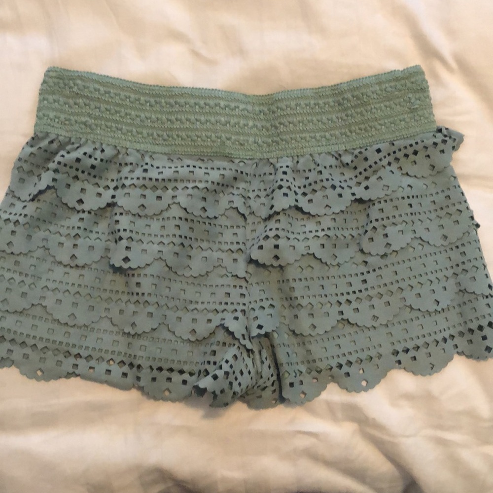 Patterned shorts - Picture 2 of 2